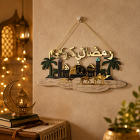 Ornamen Dekorasi Rumah Kayu untuk Suasana Meriah Dekorasi Ramadan Kayu yang Dipasang di Dinding