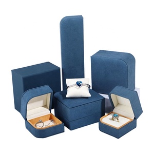 <span class=keywords><strong>Boîte</strong></span> d'emballage de bijoux haut de gamme en microfibre de luxe léger, en forme de <span class=keywords><strong>bague</strong></span>, pour collier, pendentif, bracelet, idéale pour une <span class=keywords><strong>demande</strong></span> en <span class=keywords><strong>mariage</strong></span> - Product Image 3