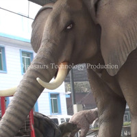 Modèle d'éléphant africain animatronique interactif pour café sur le thème de la forêt tropicale, expositions d'animaux de la savane ou robot pour l'amusement des enfants