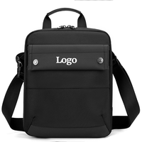Sac bandoulière tendance en nylon imperméable avec fermeture éclair et logo personnalisé pour homme - Sac d'affaires de créateur pour ordinateur portable 8 pouces, noir, grande capacité