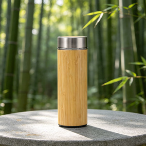 Gourde isotherme en bambou personnalisable de 450 ml, élégante bouteille en acier inoxydable, gourde minimaliste avec bois naturel - Product Image 1