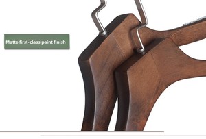 Appendiabiti in Legno Massello Stile Retrò per Negozi di Abbigliamento Femminile, Uso Alberghiero, Clip Antiscivolo per <span class=keywords><strong>Pantaloni</strong></span>, Consegna Campione in 7 Giorni - Product Image 2