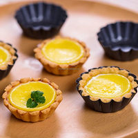 Moule à tartelettes miniatures antiadhésives en acier au carbone, à rainures en forme de fleur, résistantes au four, pour la préparation de desserts et de tartelettes aux œufs à la maison
