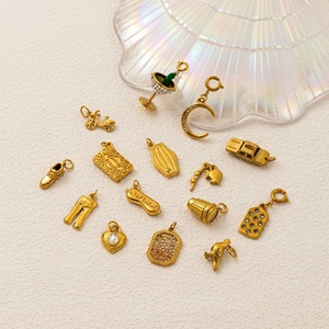 สมบัติประจำวันอันล้ำค่า |   จี้ห้อยคอสแตนเลสสตีลชุบทอง 18K PVD ลายชีวิตและการเดินทาง |   ทนทาน กันน้ำ และป้องกันอาการแพ้ - Product Image 4