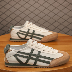 รองเท้าสีขาวสกปรก ประดับดาวสีทอง หางสีเงิน รองเท้าหนังวัวคุณภาพสูงเพิ่มความสูงแบบซ่อน - Product Image 2