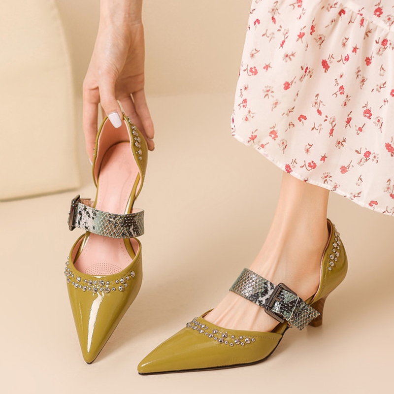 chinese dress ladies Relaxed Wide 5E Waterproof Low Heel Pumps <2.5cm Heel> 21.5cm2