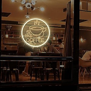 Luci al Neon Personalizzate, Tazza da Caffè LED in Silicone Montabile a Parete 29cm con Catena da 20 Pollici - Product Image 1