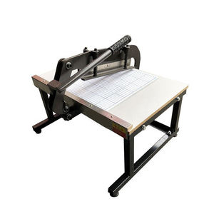 Taglierina da tavolo ad alte prestazioni progettata per la sicurezza per risultati coerenti nei laboratori di produzione tessile - Product Image 6