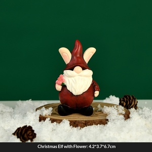 Petites décorations de Noël en résine chinoise, faites à la main, à pois, sur le thème des lutins, des nains et des elfes de Noël, pour le bureau - Product Image 2