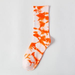 Jingwen OEM Meias De <span class=keywords><strong>Bebe</strong></span> Transpirable Street Trend High-top Baloncesto Skateboard Tie-dye Calcetines de mujer - Product Image 6