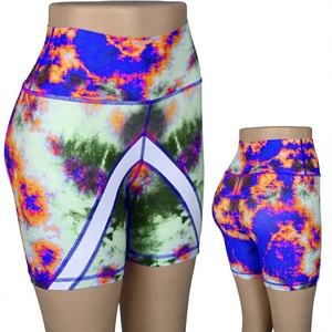 Shorts de yoga et de fitness Blaze Fight Wear Twist Solid High Rise, rose vif, taille élastique, extensible dans quatre directions, respirant - Product Image 1