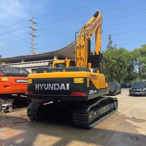 รถขุดไฮดรอลิกฮุนได 220LC-9S มือสอง เครื่องยนต์คัมมินส์ สภาพดี ปั๊มเดิม รถขุดใช้แล้ว - Product Image 4