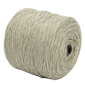 Échantillon gratuit <span class=keywords><strong>pas</strong></span> <span class=keywords><strong>cher</strong></span> prix 20% laine 80% laine acrylique fil de laine fil de laine touffetage fil mélangé - Product Image 1