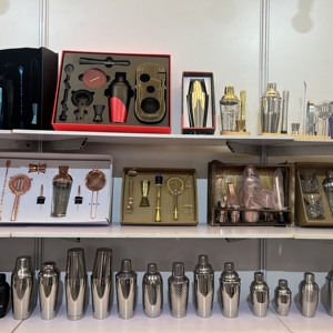 Wuyi Camol Factory 14 piezas Mixology <span class=keywords><strong>Bartender</strong></span> Kit Barware herramientas Barra de acero inoxidable <span class=keywords><strong>accesorios</strong></span> <span class=keywords><strong>para</strong></span> mezclar bebidas Shaker - Product Image 1