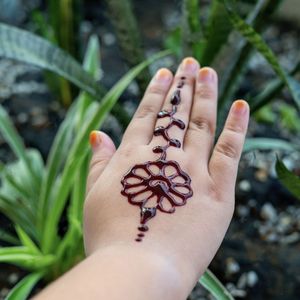 Confezione da 12 Coni di Henné Naturale al 100% per Colorazione Capelli, Crema per Body Art Naturale, Formula Erboristica Senza Ammoniaca, Rosso Ciliegia - Product Image 4