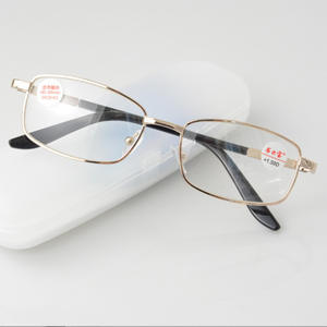 Lunettes de lecture anti-lumière bleue argent/noir de nouvelle conception <span class=keywords><strong>pour</strong></span> hommes - Monture carrée personnalisée <span class=keywords><strong>pour</strong></span> visage long <span class=keywords><strong>pour</strong></span> utilisation avec téléphone/<span class=keywords><strong>iPad</strong></span> - Product Image 5