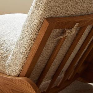 Silla mecedora minimalista de madera de cerezo con cojín color crema, muebles para sala de estar - Product Image 2