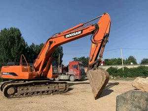 Doosan équipement lourd pelle sur chenilles Doosan DH300 d'occasion, bon état pelle Doosan DH300 d'occasion originale en vente - Product Image 5