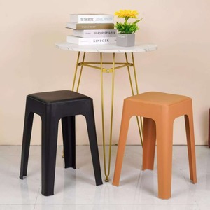 Tabouret en plastique recouvert de cuir, tabouret haut, banc, épaissi, taille adulte, robuste, antidérapant, empilable, antidérapant. - Product Image 3