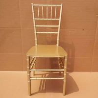 Chaises de banquet empilables en plastique doré pour mariage, hôtel et fête, capacité 660 lbs, vente en gros d'usine