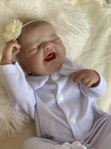 Özelleştirilebilir Waldorf Bebek Kız Peluş Etik Tifa'ya Benzer Ayakta Duran Moda Reborn Bebek - Product Image 6