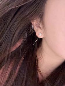 Boucles d'oreilles clous en argent S925 certifiées, motif flocon de neige, diamant Moissanite 1,00 ct, pour femme - Product Image 6