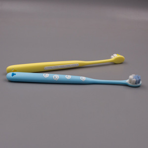 Brosse à dents à poils doux pour adultes, 19 cm, nylon, manuelle, usage domestique, gencives sensibles - Product Image 4