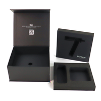 Grand coffret cadeau de luxe avec logo personnalisé OEM, couvercle magnétique, boîtes à fermeture avec rembourrage en mousse intérieure, pièces
