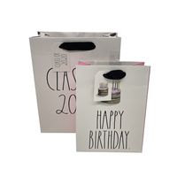 Emballage de cadeau bon marché avec impression de logo personnalisé Sac fourre-tout en papier de luxe avec poignée