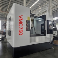Fresadora CNC VMC 750 Versátil, Husillo BT40, 3/4 Ejes, Fanuc GSK, 220V 380V, Personalizable, para Fabricación de Moldes de Precisión