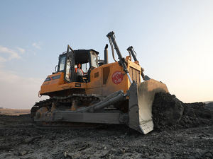 Nuevo equipo de movimiento de tierras de alto rendimiento: Bulldozer de cadenas B230C con los mejores servicios - Product Image 5
