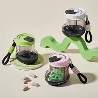 Dispenser Pil Kreatif Lucu dari Bahan PP dengan 4 Kompartemen Besar, Botol Pil Portabel Berbentuk Sepatu, Kotak Perjalanan Plastik