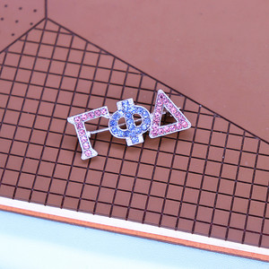 Personalizar joyería de hermandad 1943 bebé rosa y azul cristal mariposa letras griegas Gamma Phi Delta broche de moda - Product Image 2