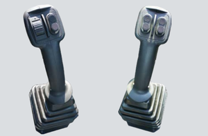 БЕСПЛАТНАЯ ДОСТАВКА KATOCASE Мини-погрузчик на гусеничном ходу с двигателем Yuchai EPA, 3.21 тонны, ковш 0.45 м, 50200 Вт, гарантия на двигатель 1 год - Product Image 6