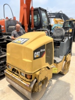 Rouleau de compactage d'asphalte et de sol CAT CB14B fabriqué aux États-Unis |   2015, Prêt pour l'exportation