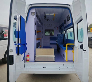 L'ambulanza più avanzata: Nuovissima ambulanza JMC 4x4 diesel, veicolo di emergenza ospedaliero per trasporto/monitoraggio. - Product Image 3