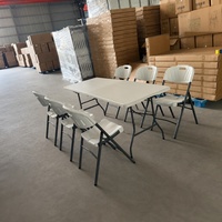 Table de banquet rectangulaire pliable de 8 pieds en HDPE avec structure en acier, légère et de haute qualité, résistante aux UV, idéale pour l'extérieur