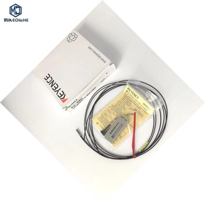 Capteur à fibre optique réfléchissant à très haute sensibilité FU-69U avec câble de 1 m à découpe libre pour l'automatisation industrielle - Product Image 1