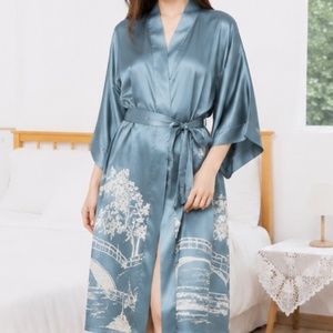Robe de Nuit en Satin Élégante et Respirante à Motif Personnalisé pour <span class=keywords><strong>Femme</strong></span>, Grande Taille, <span class=keywords><strong>Kimono</strong></span> Soyeux Imprimé pour Mariée - Product Image 1