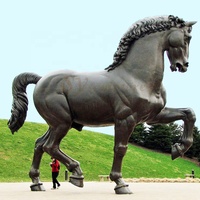 Statue de cheval en bronze antique en métal d'extérieur, ornement de sculpture animale avec tête de cheval en bronze