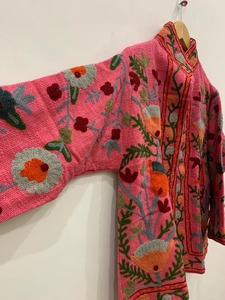 Chaqueta corta de invierno Suzani de algodón Floral naranja TNT Chaqueta corta bordada de invierno para fiesta TNT Coat - Product Image 2