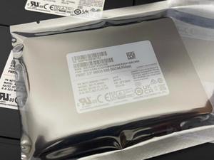 Unidad de Estado Sólido GUIXING Enterprise Usada MZ7L3960HBLT-00B7C PM897 2.5 960G B7C SATA 6Gbps SSD - Product Image 3