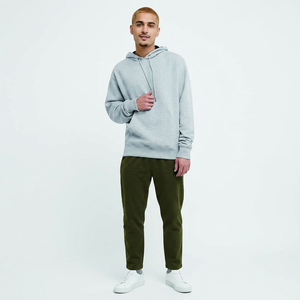 Ensemble de survêtement homme en coton évasé avec logo personnalisé, nouveau style, motif uni, streetwear pour la course à pied - Product Image 1