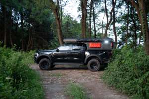 XINYI - Cámper Deslizable <span class=keywords><strong>de</strong></span> Aluminio para Camioneta, Preparado para Viajes por Tierra |   Carcasa Ligera Plegable para Camionetas Tacoma, F150, Hilux y Ranger - Product Image 2