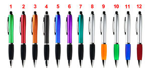 ปากกาลูกลื่นพลาสติกหมุนได้ 2-in-1 หลายสี ราคาโปรโมชั่นถูกที่สุด พร้อมหน้าจอสัมผัสนุ่มนวลสำหรับโทรศัพท์มือถือ พิมพ์โลโก้ตามสั่ง - Product Image 6