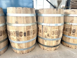 Baril à whisky et à <span class=keywords><strong>vin</strong></span> en bois <span class=keywords><strong>de</strong></span> chêne remis à neuf <span class=keywords><strong>de</strong></span> haute qualité 225L - Product Image 5