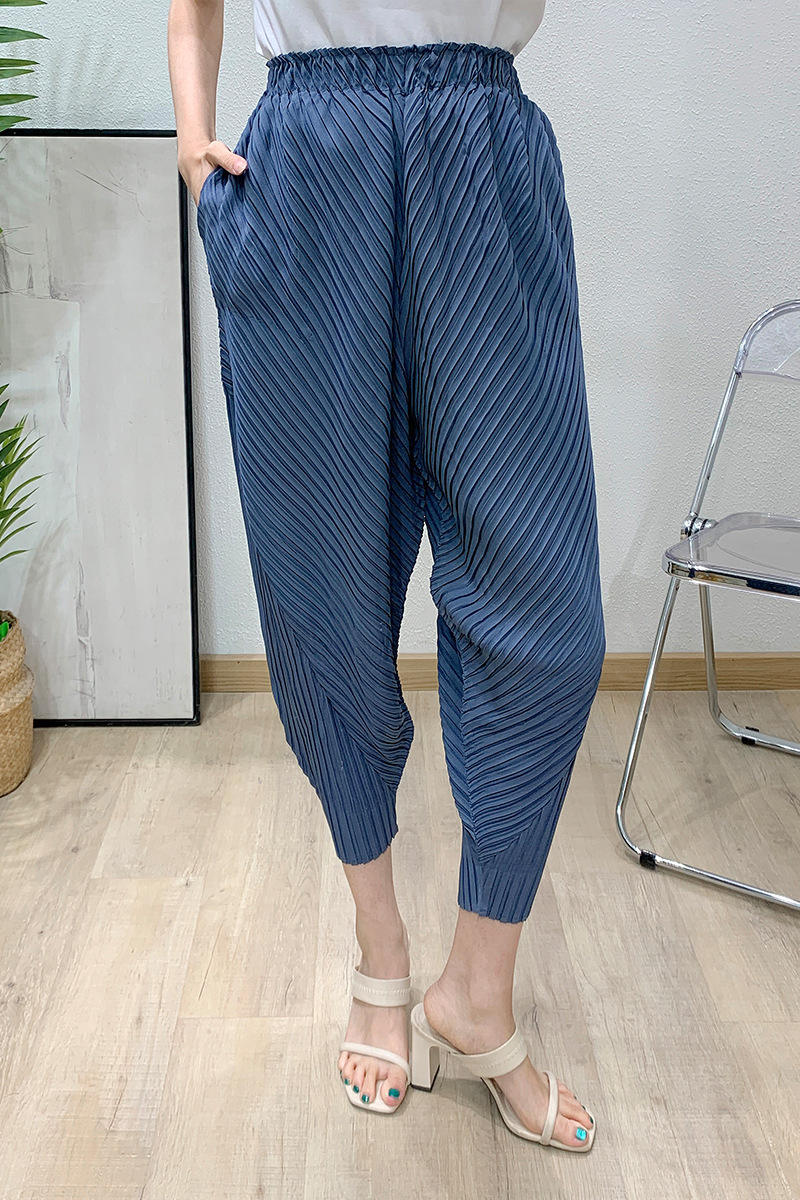 สีน้ำเงิน