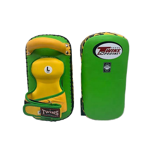 Green and Black Curved Focus Mitt Training Pad for Boxing Muay Thai Kickboxing Martial Arts Fitness and Sports Practice - Product Image 1