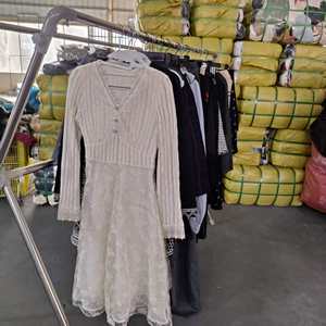 W01 <span class=keywords><strong>Prix</strong></span> bas, bonne qualité, haute performance, couleurs mélangées, 90% de vêtements d'hiver d'occasion propres (jupes et shorts) pour femmes, marque Ldxq - Product Image 1