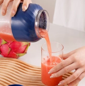 New 550ml Home Small Wireless Portable Juice Press USB Rechargeable Fruit and Vegetable Juice Cup Smoothie <b>Milkshake</b> <b>Blender</b> - Product Image 4